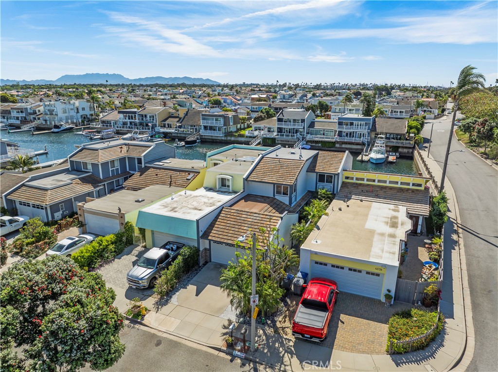 Oxnard, California, 91307, United States, 4 Bedrooms Bedrooms, ,2 BathroomsBathrooms,Residential,Active,2031740