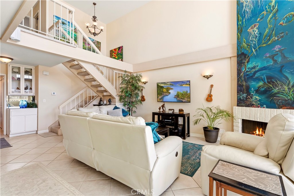 Oxnard, California, 91307, United States, 4 Bedrooms Bedrooms, ,2 BathroomsBathrooms,Residential,Active,2031740