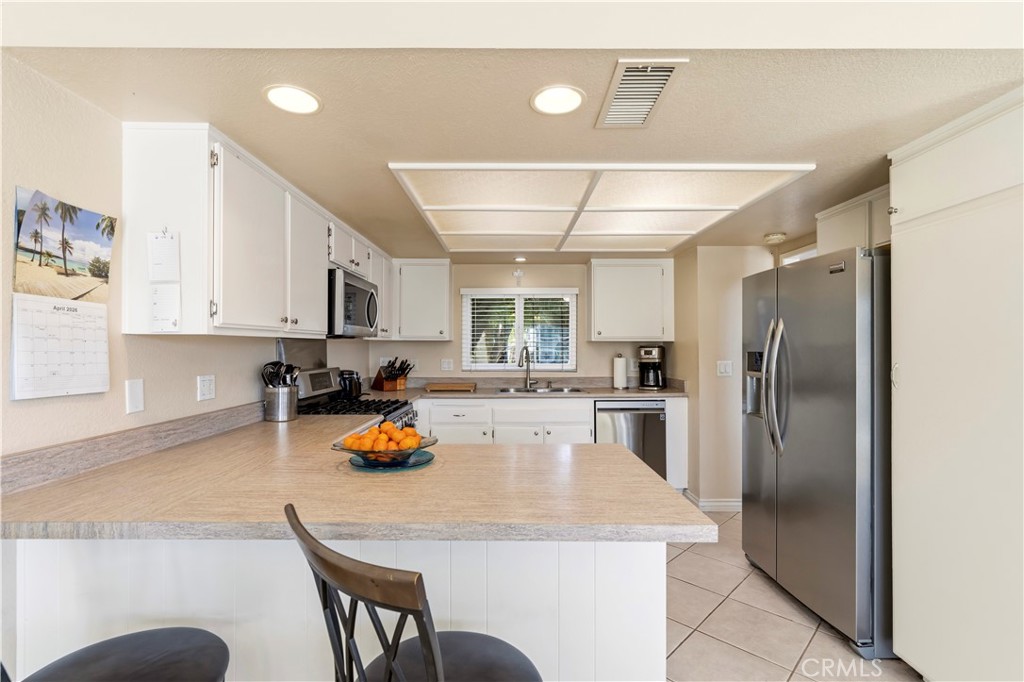 Oxnard, California, 91307, United States, 4 Bedrooms Bedrooms, ,2 BathroomsBathrooms,Residential,Active,2031740