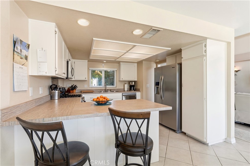 Oxnard, California, 91307, United States, 4 Bedrooms Bedrooms, ,2 BathroomsBathrooms,Residential,Active,2031740