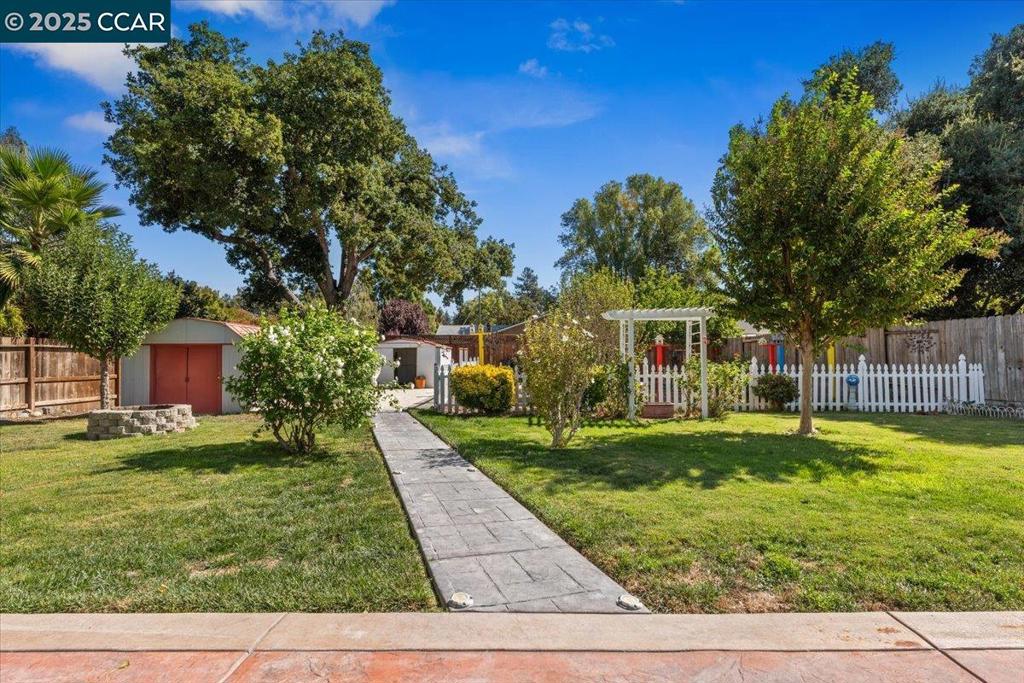 TREE HAVEN - Residential