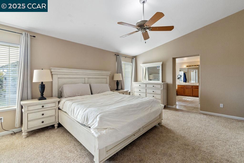 LYON GROVES - Residential