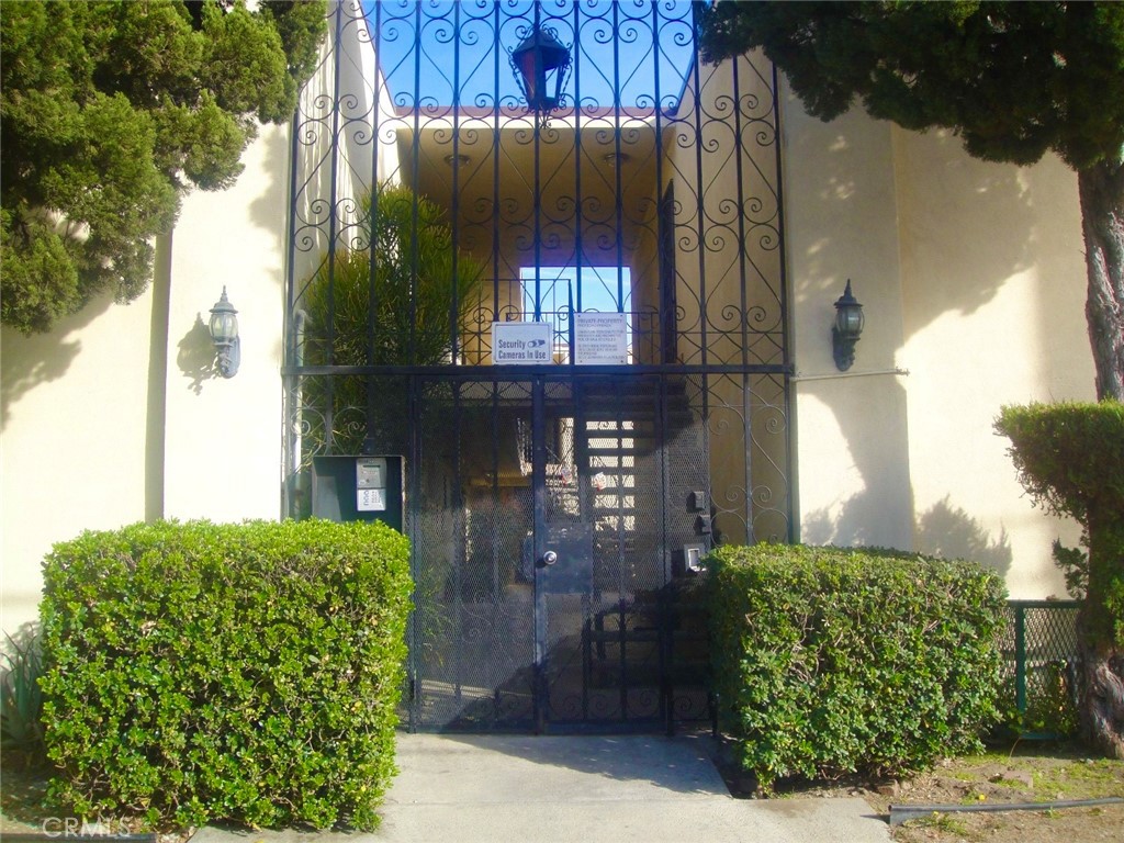 This is a 2 spacious bedroom and 2 bath condominiun, with tile flooring all through the house, living room with a glass door leading to a porch area.
There is wall cooling system in the living room and the 2 bedrooms. There is also a heating system in the unit. Master bedroom has attach bathroom. This one was well keep, clean and ready to accomodate a new family. It is located in a main street, There is plenty of parking inside the building and it is located near to many shooping areas and restaurants.