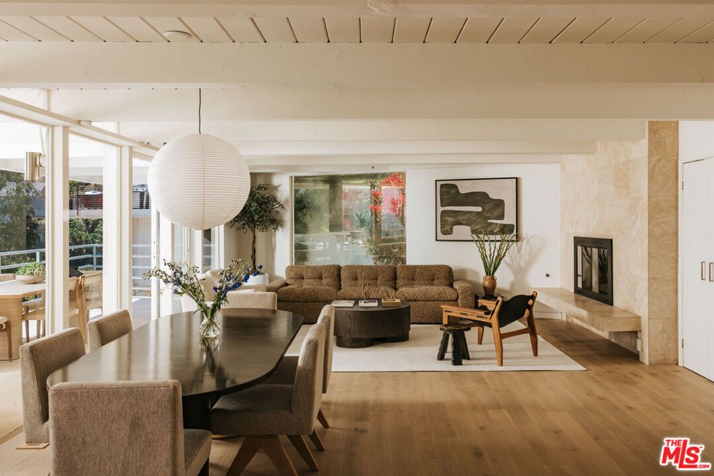 Photo of 8448 Franklin Avenue, Los Angeles, CA 90069 (MLS # 25617737)