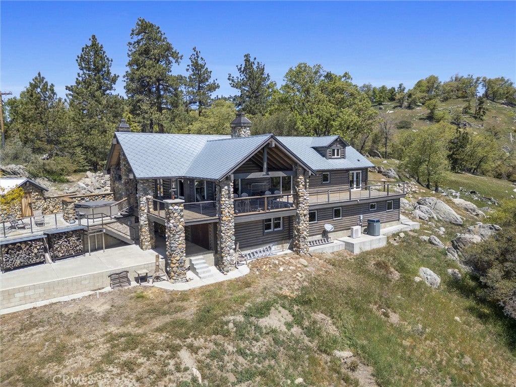 27241 Deertrail Drive