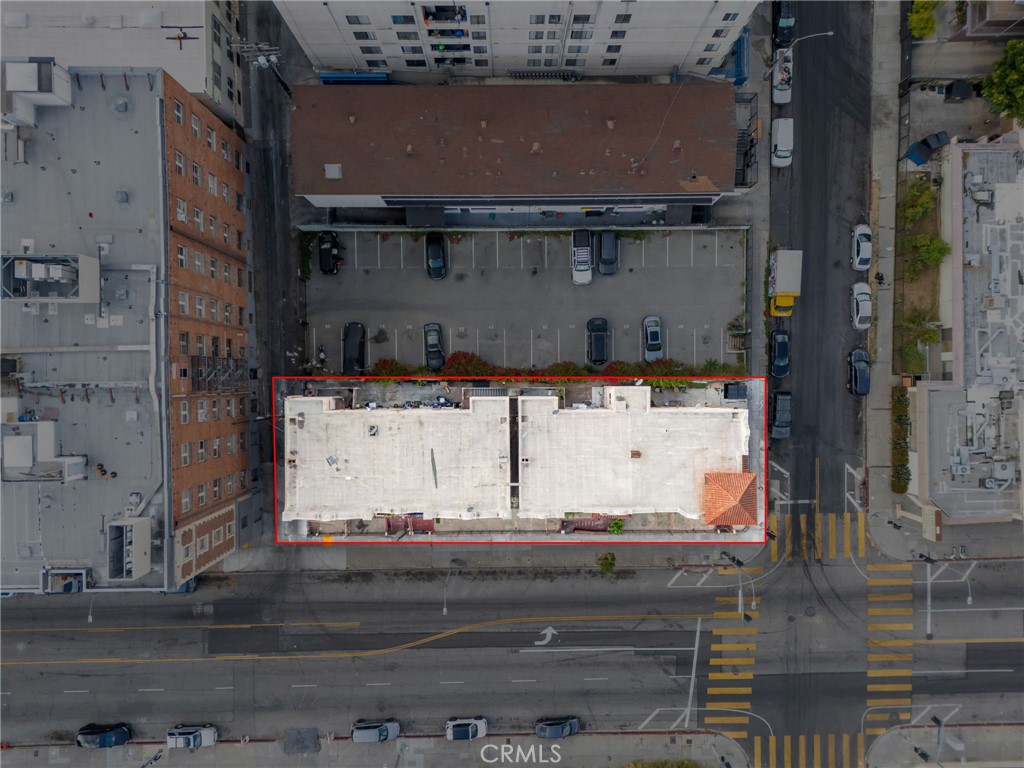 2214 W 8th