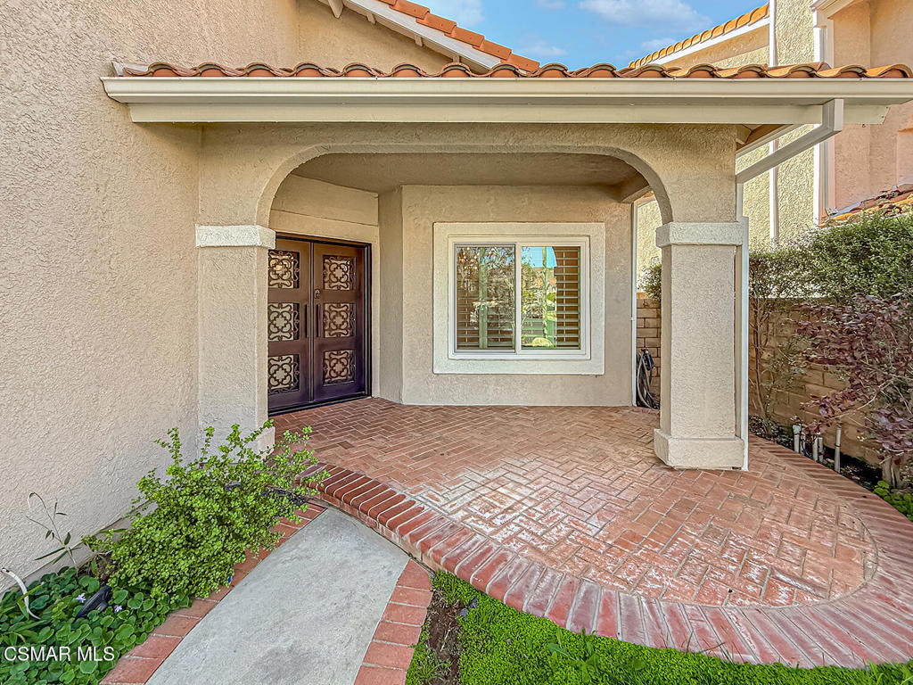 Not Applicable - 1007242 - Residential Lease