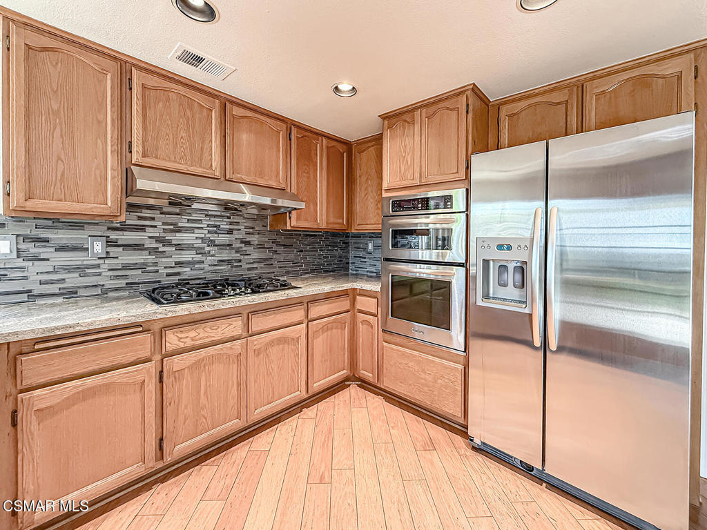 Not Applicable - 1007242 - Residential Lease