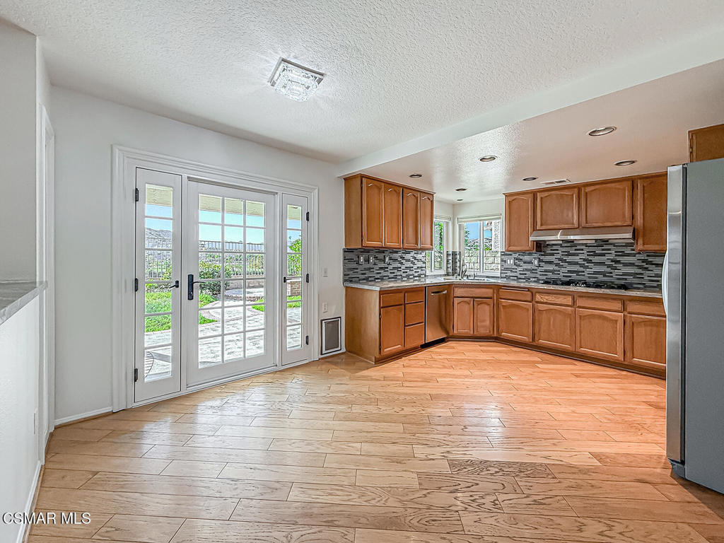 Not Applicable - 1007242 - Residential Lease