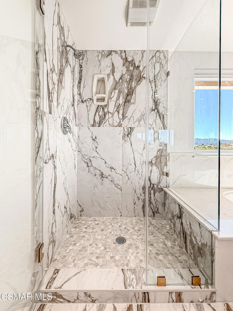 Not Applicable - 1007242 - Residential Lease