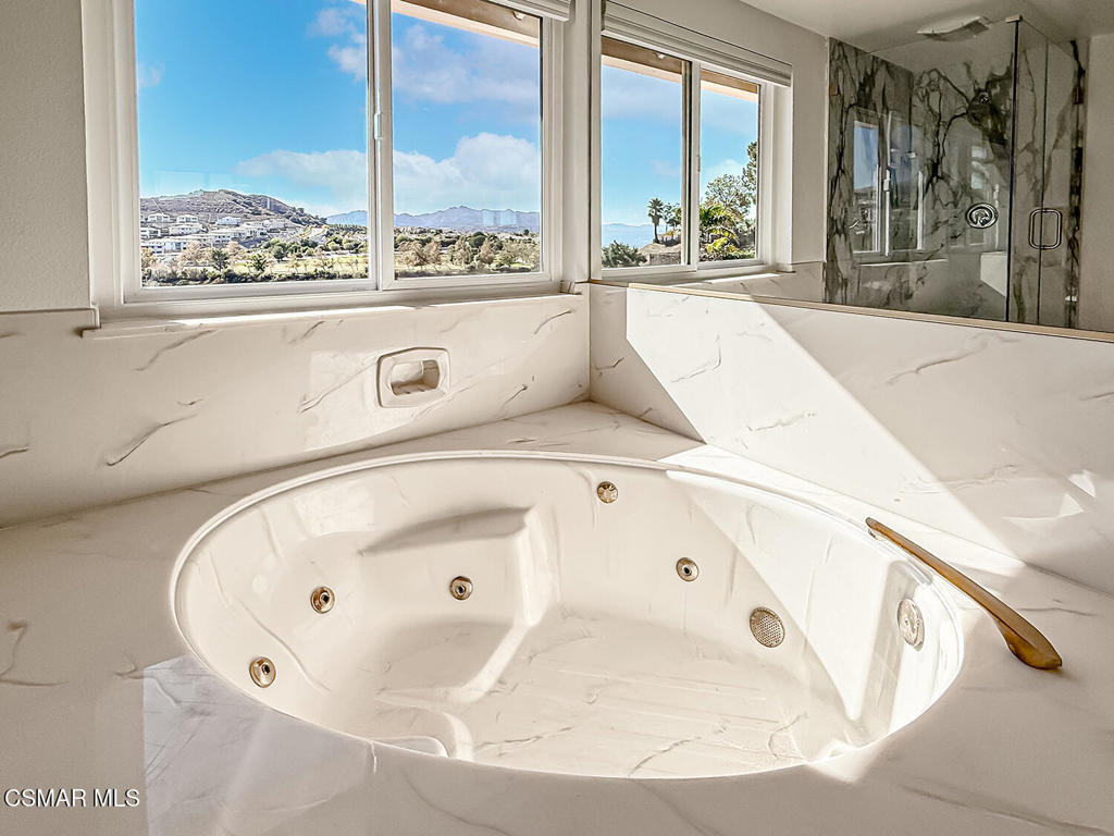 Not Applicable - 1007242 - Residential Lease