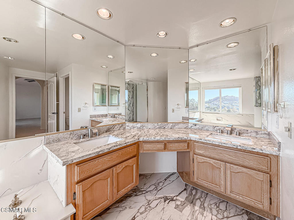 Not Applicable - 1007242 - Residential Lease