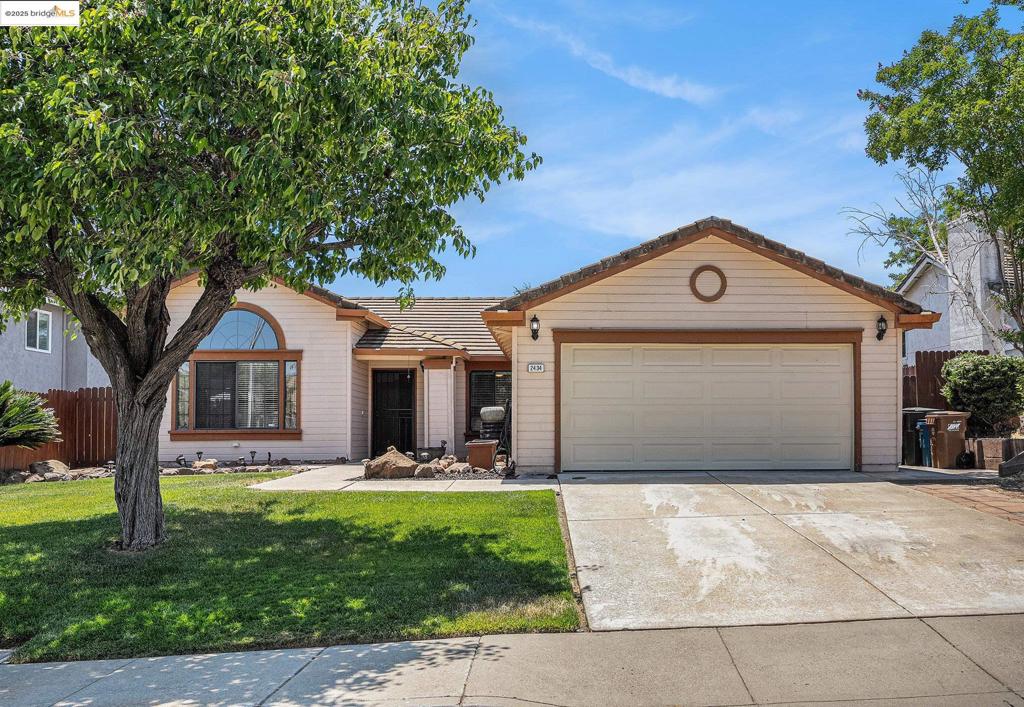 Welcome to this beautiful 3 bedroom 2 bath family home. Bright open living room / dining room combo for easy entertaining. Eat in kitchen nook area perfect for family dinners. Family room room with second fireplace for those cozy cool winter nights. Convenient inside laundry access. Master bedroom has a sliding door out to the covered backyard patio. Backyard has a large covered patio to hang out in the summer breeze enjoying family time. Easy access to freeways and shopping near by. Schools are Antioch School District. Home has solar leased and can be transferred over upon approval with SunRun