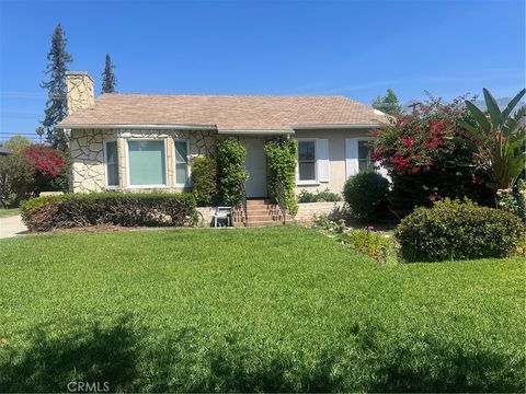 Photo of 2325 Las Lunas Street, Pasadena, CA 91107 (MLS # AR26080102)