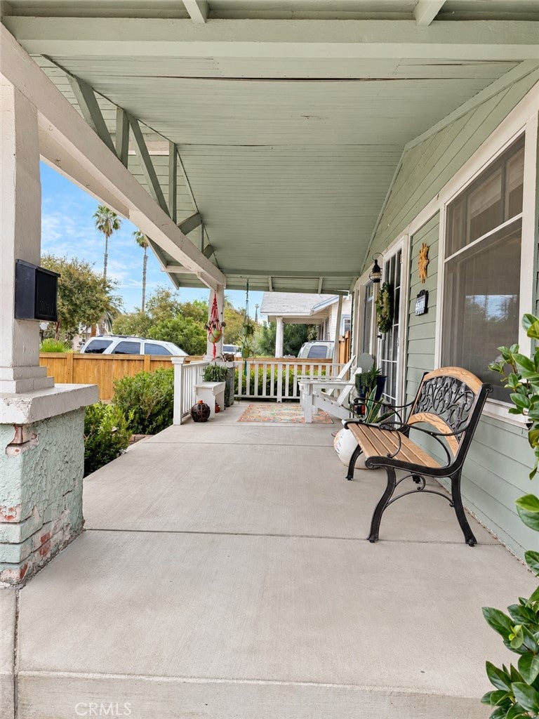 4390 Larchwood
