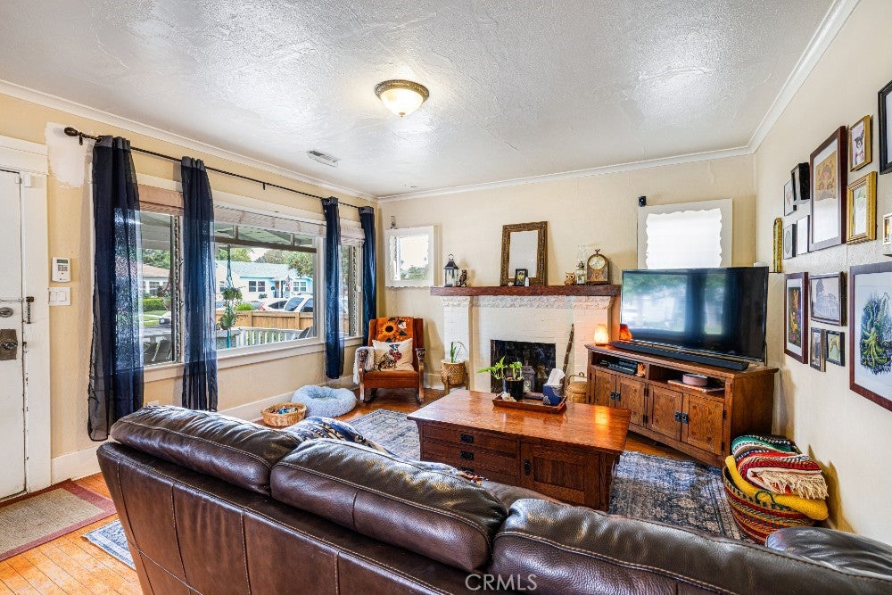 4390 Larchwood