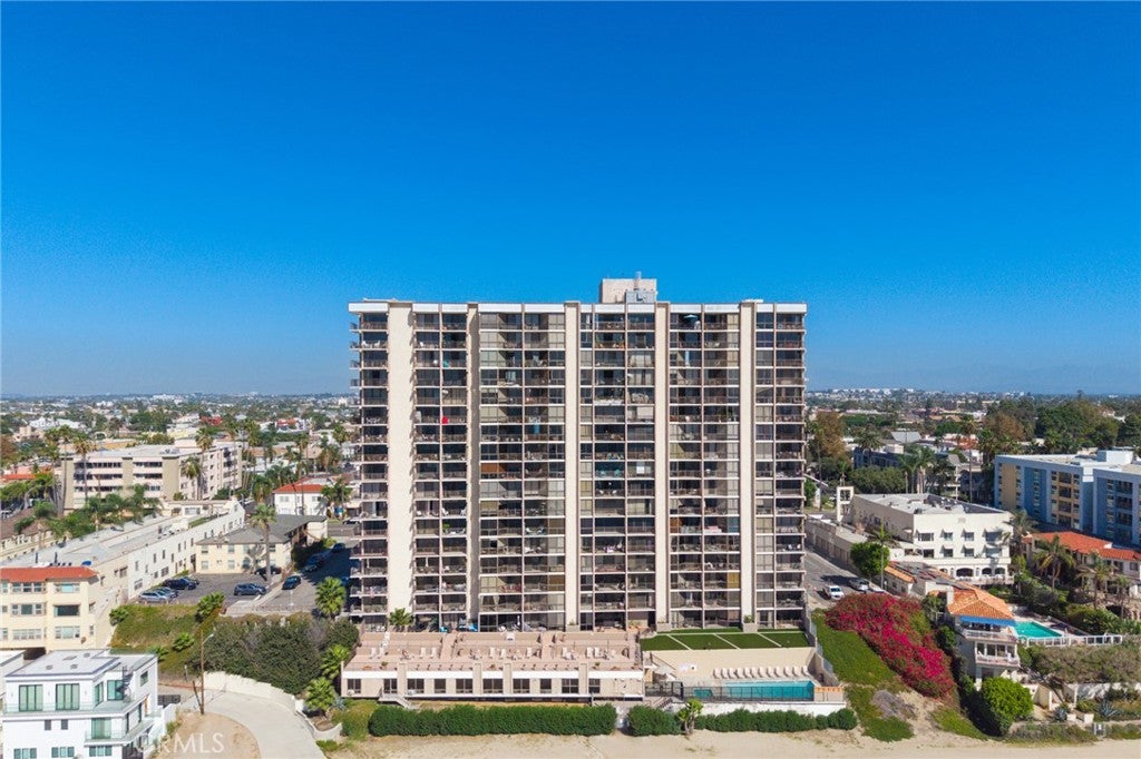 1750 E Ocean