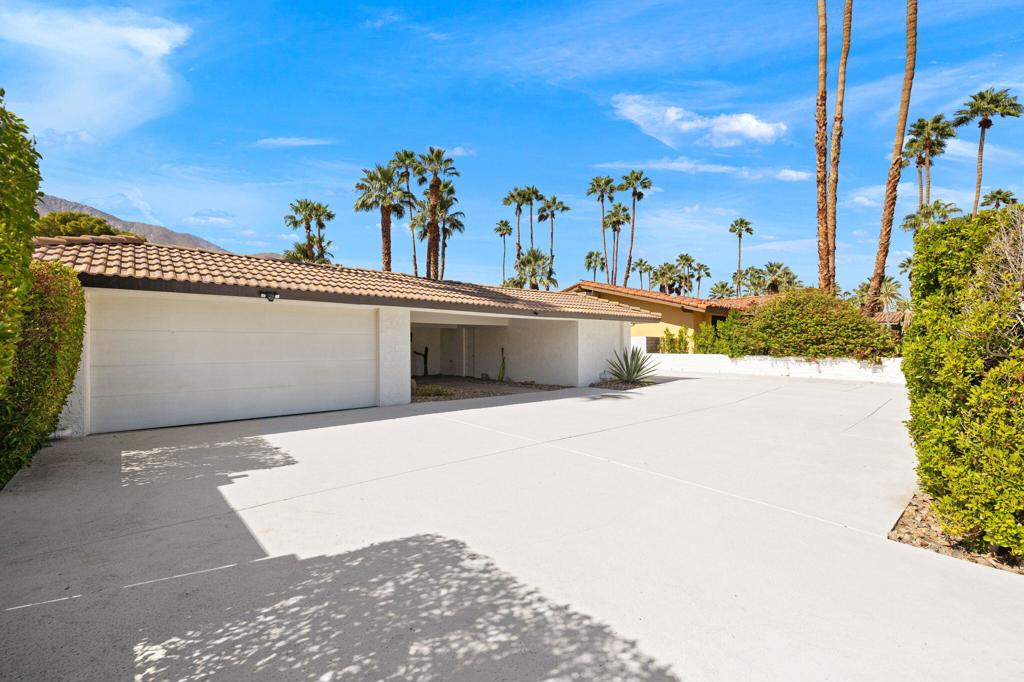 Movie Colony - Residential