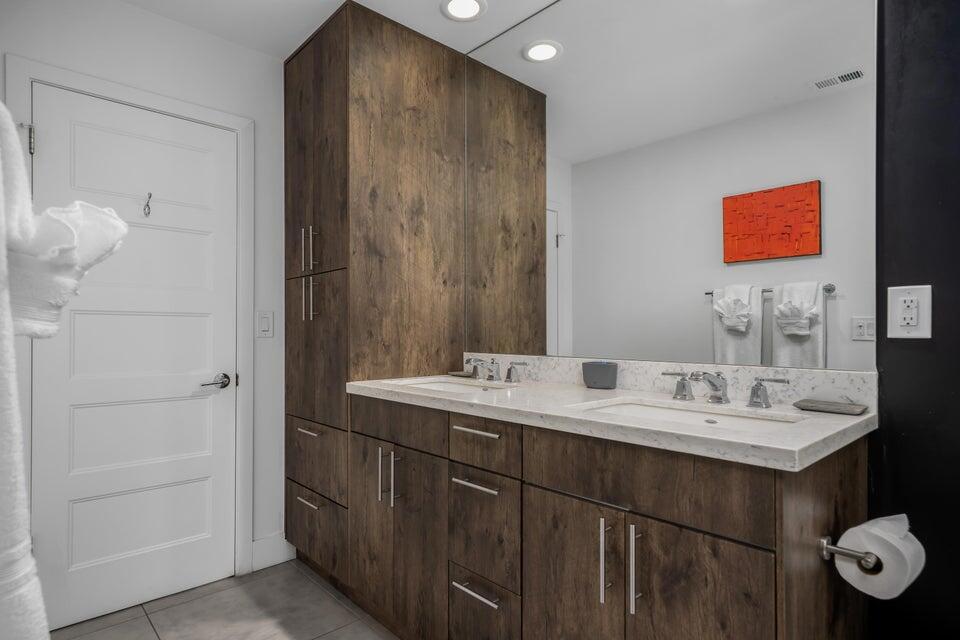 Movie Colony - Residential