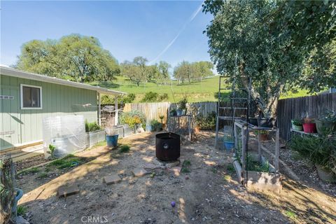 Tiny photo for 2599 Bridle Trail Ln, Paso Robles, CA 93446 (MLS # NS26044057)