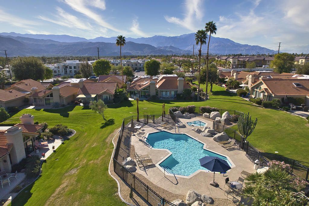 Photo of 21 Las Cruces Lane, Palm Desert, CA 92260 (MLS # 219137302DA)
