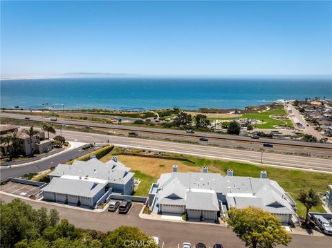 Tiny photo for 320 Foothill Road, Pismo Beach, CA 93449 (MLS # PI26089393)