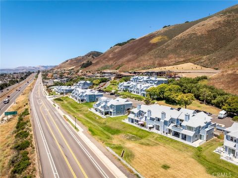 Tiny photo for 320 Foothill Road, Pismo Beach, CA 93449 (MLS # PI26089393)