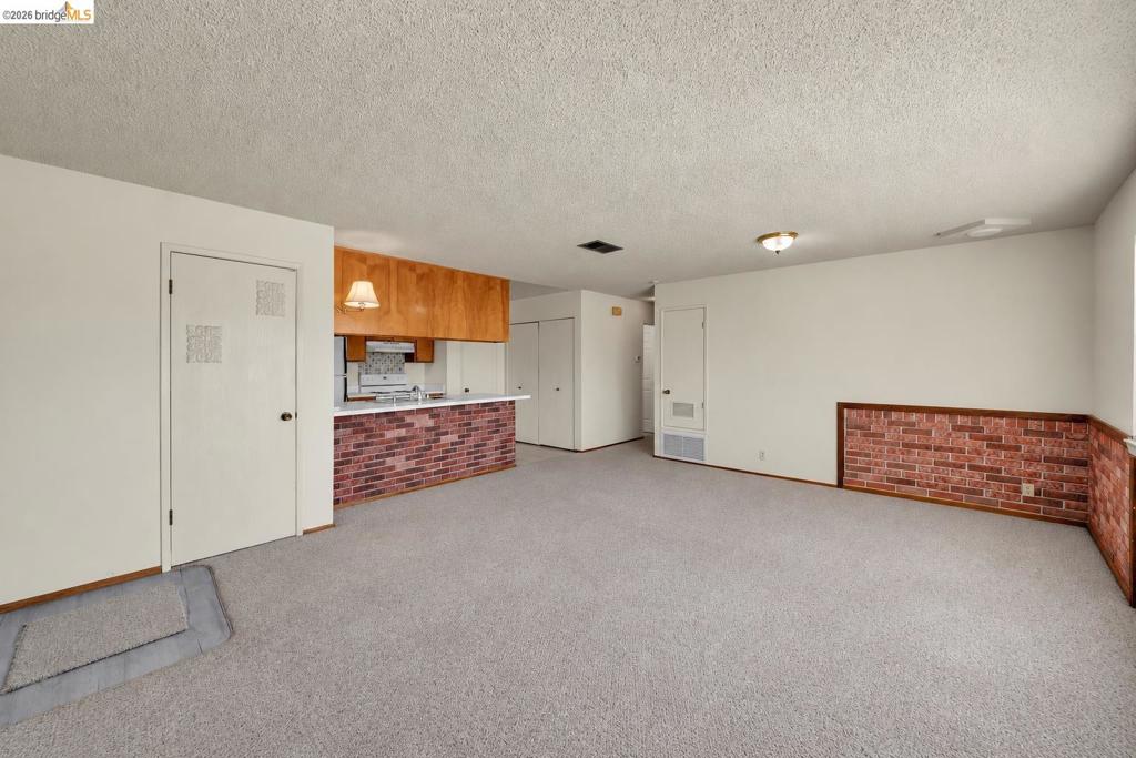 2601 Fairmont Lane