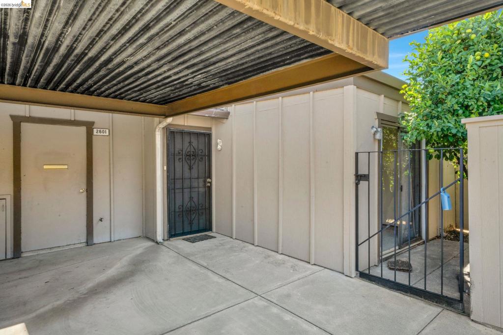 2601 Fairmont Lane