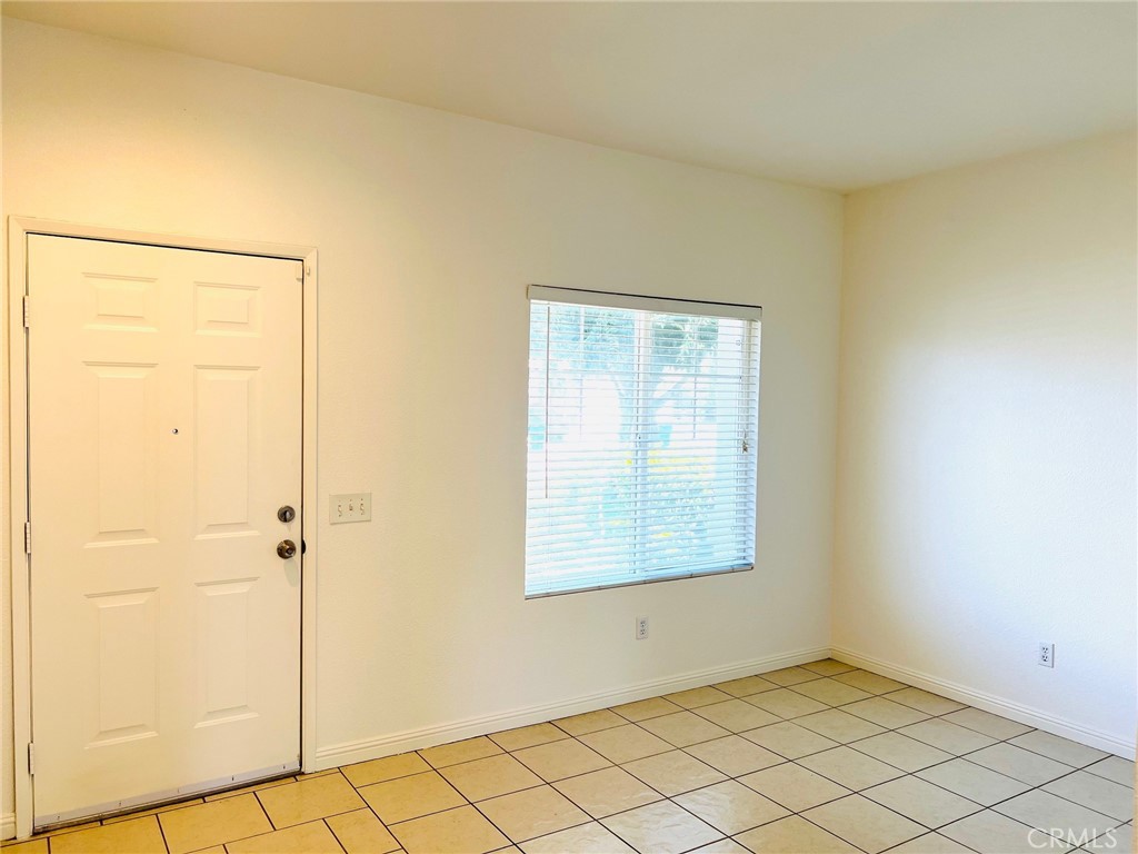 712 Palmer Place