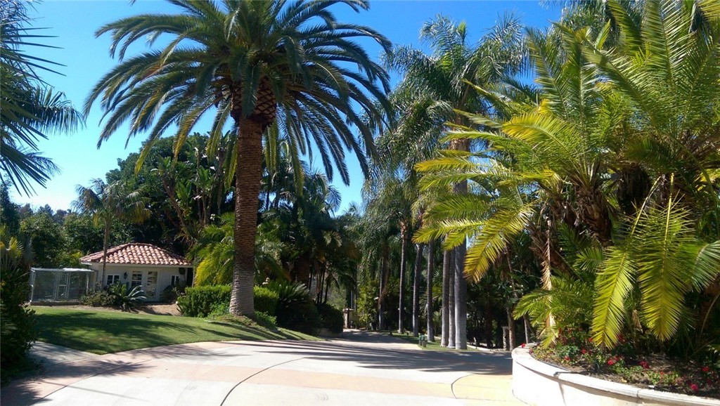 Properties 3 13952 Pauma Vista