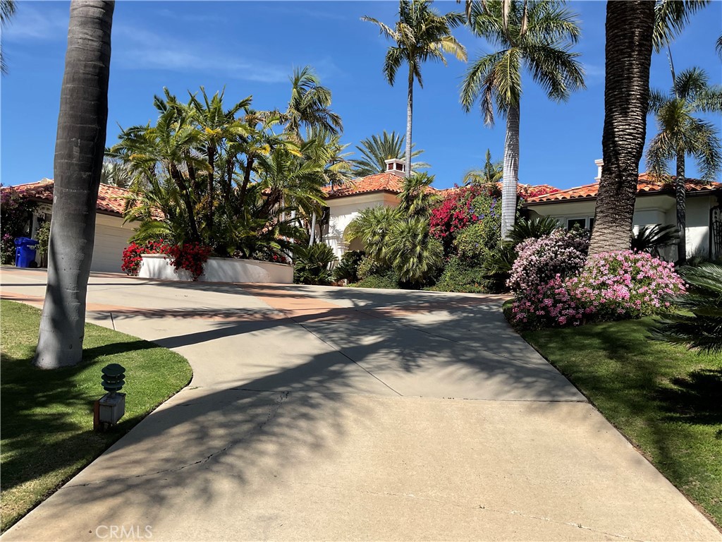 Properties 2 13952 Pauma Vista