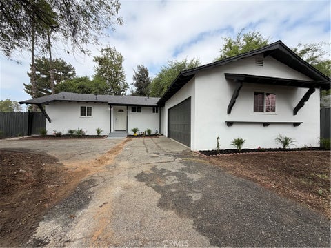 Photo of 4060 Harrison ST, Riverside, CA 92503 (MLS # IV26099808)