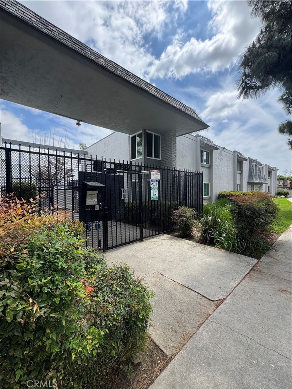 Photo of 5500 Ackerfield Ave, Long Beach, CA 90805 (MLS # PW26072438)