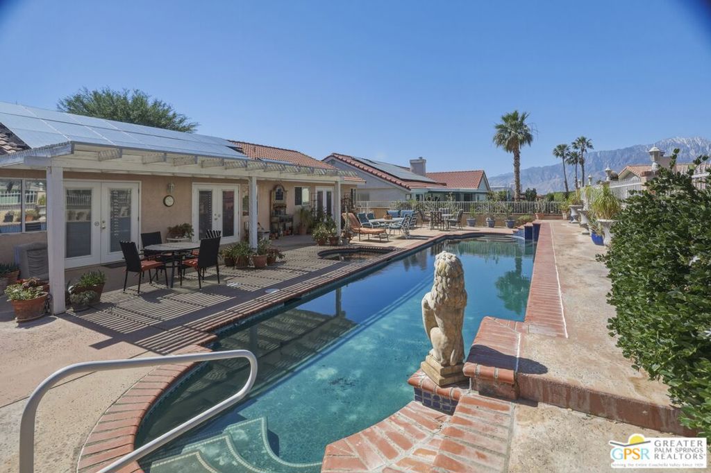 8851 Clubhouse Boulevard