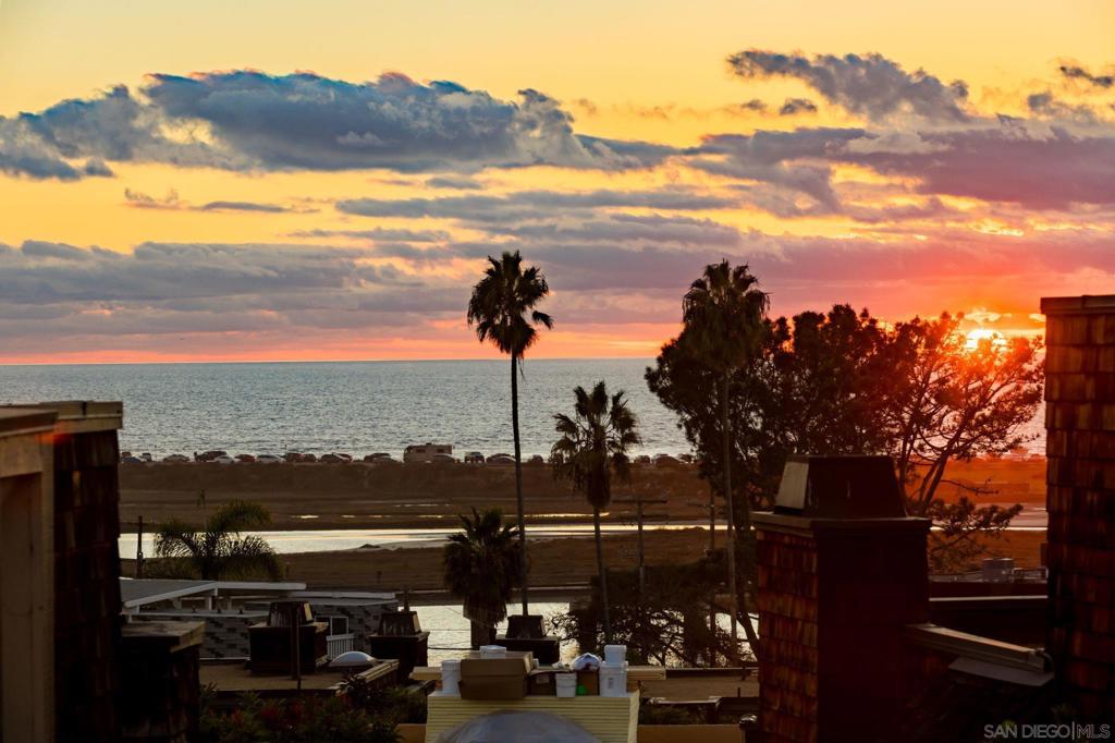 Del Mar - Residential Lease