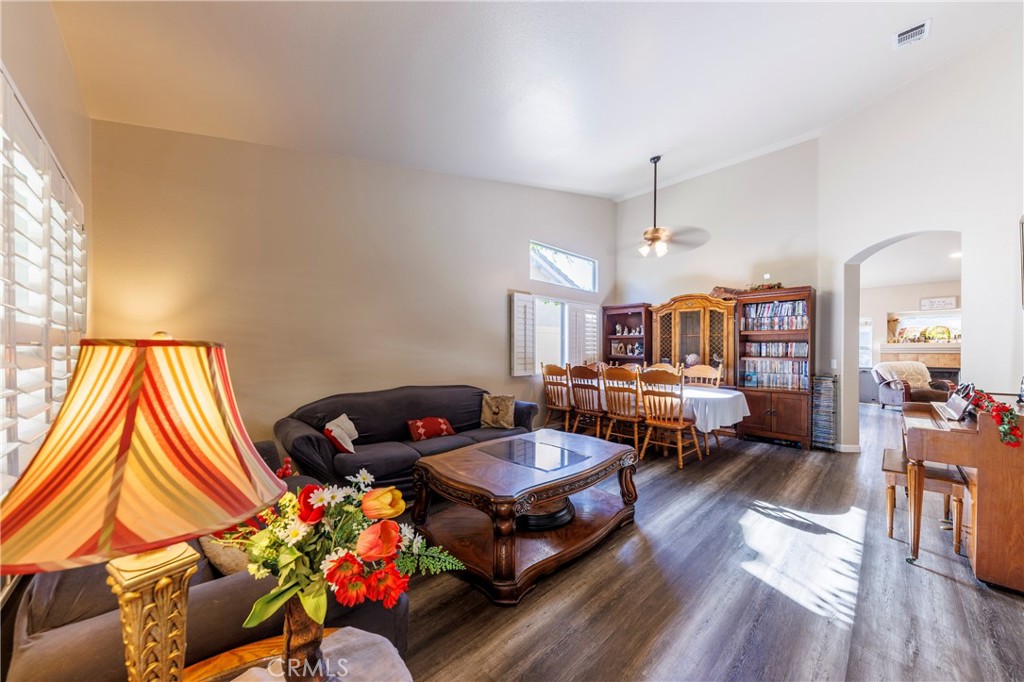 Eagle Glen - Residential