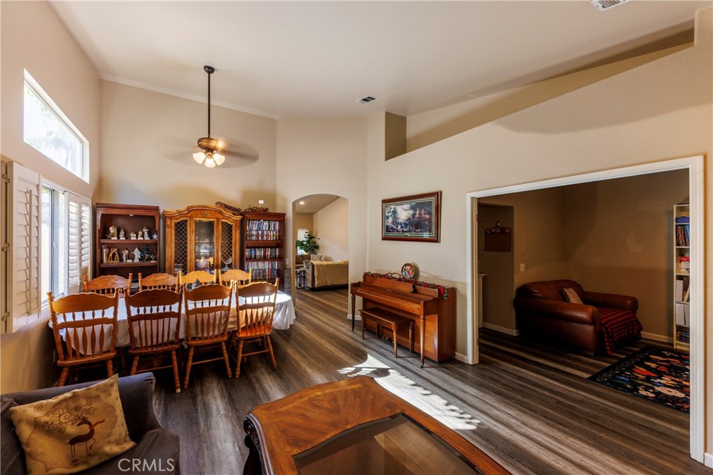 Eagle Glen - Residential