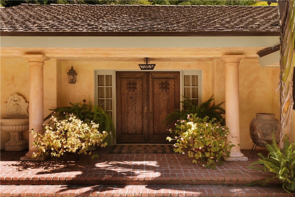 1138 Coldwater Canyon Drive