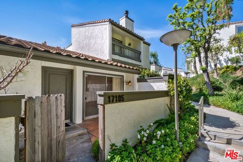 Photo of 17105 Palisades Circle, Pacific Palisades, CA 90272 (MLS # 26654953)
