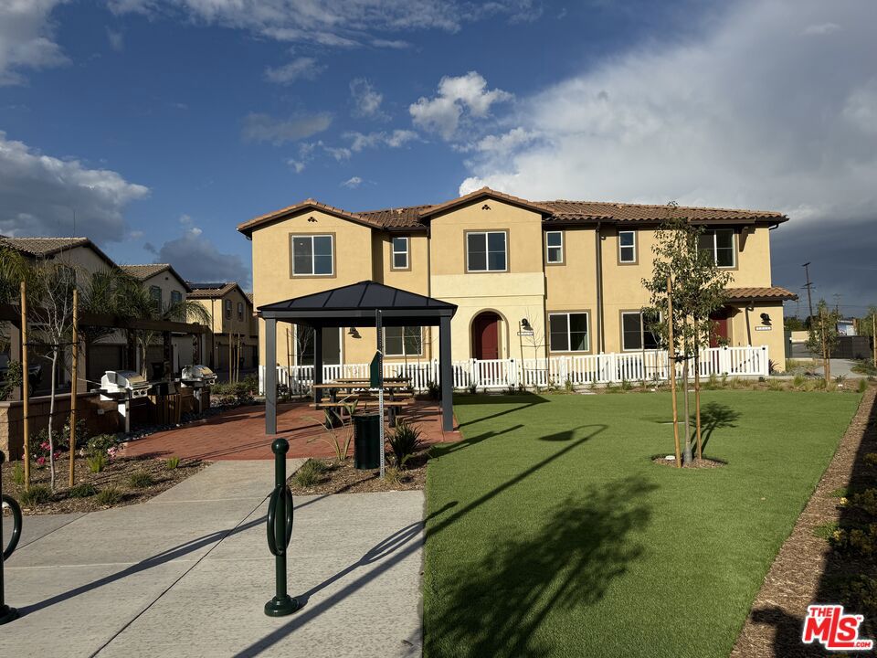 The Grove at Merced - Residential