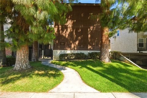 Photo of 1159 Linden Avenue #4, Glendale, CA 91201 (MLS # SR26106073)