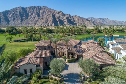 Photo of 53299 Via Palacio, La Quinta, CA 92253 (MLS # 219138283DA)