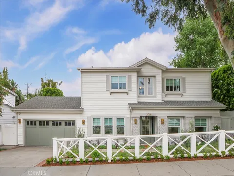 3619 Laurel Avenue, Manhattan Beach, CA 90266 - MLS#: SB26004261