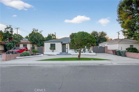 Photo of 509 N Buttonwood Street, Anaheim, CA 92805 (MLS # CV25253186)