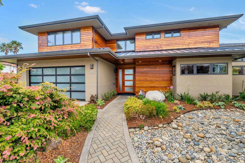 616 Bayview Drive