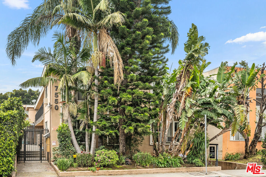 7550 Fountain Avenue