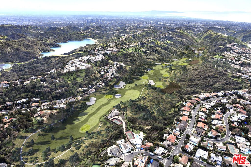 Photo of 1 Senderos Canyon, Bel Air, CA 90077 (MLS # 22136367)