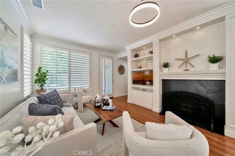 16832 Roosevelt Lane Huntington Beach CA 92649