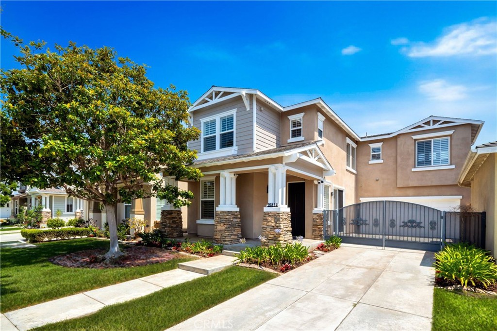 16832 Roosevelt Lane